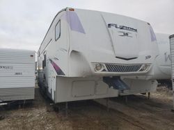 Salvage trucks for sale at Columbia, MO auction: 2008 Keystone Fuzion