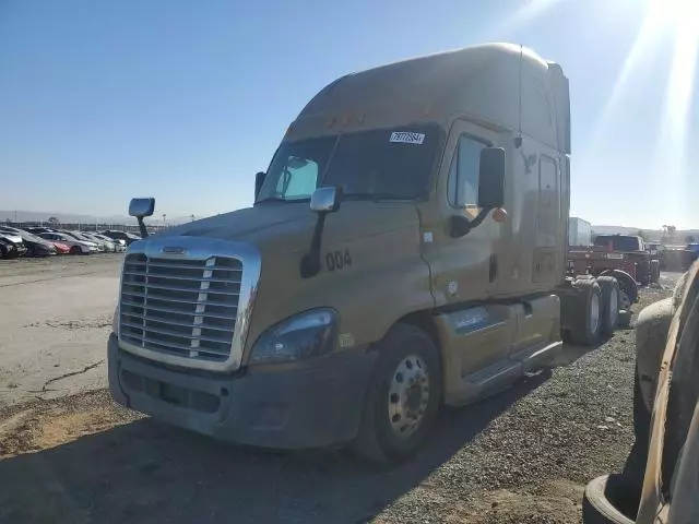 2011 Freightliner Cascadia 125