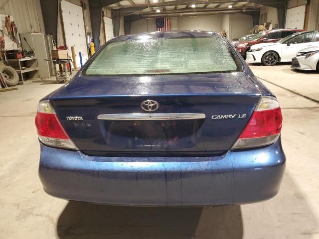 2005 Toyota Camry LE