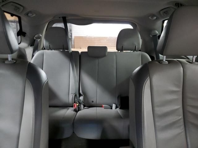 2013 Toyota Sienna XLE