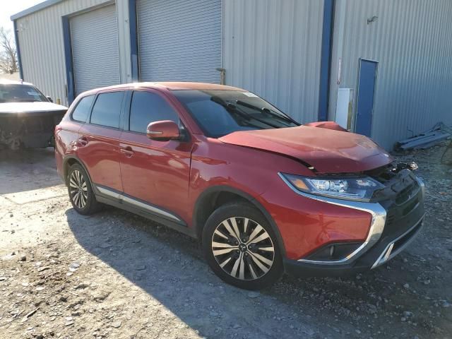 2019 Mitsubishi Outlander SE