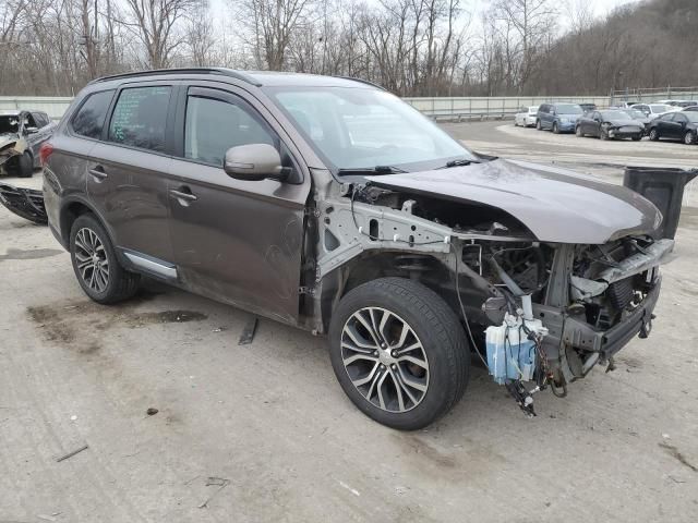 2016 Mitsubishi Outlander SE