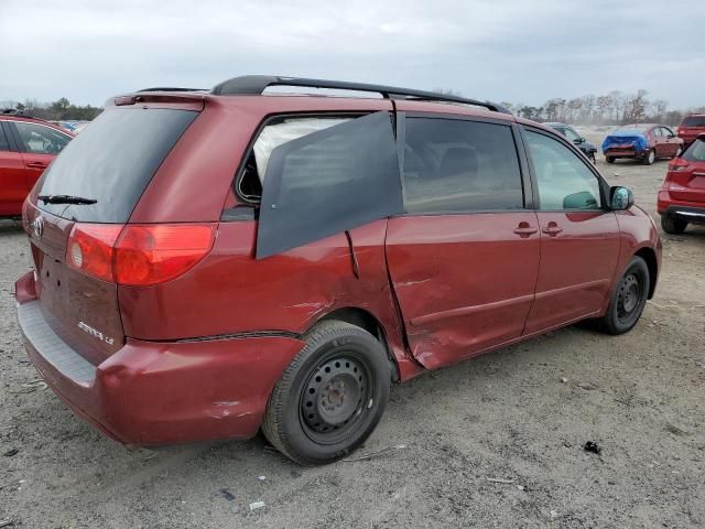 2010 Toyota Sienna CE