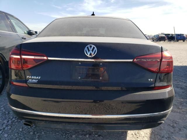 2017 Volkswagen Passat R-Line