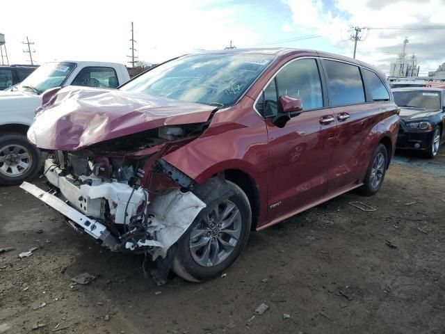 2021 Toyota Sienna XLE