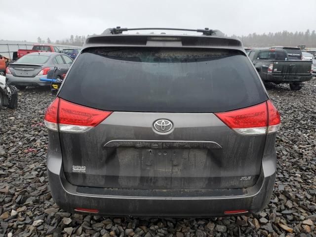 2013 Toyota Sienna XLE