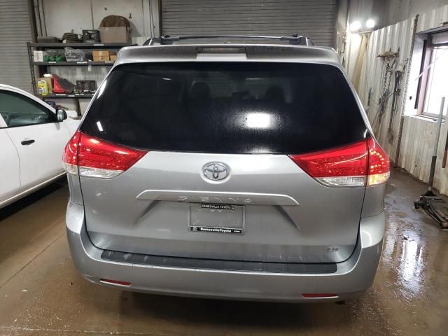 2011 Toyota Sienna LE