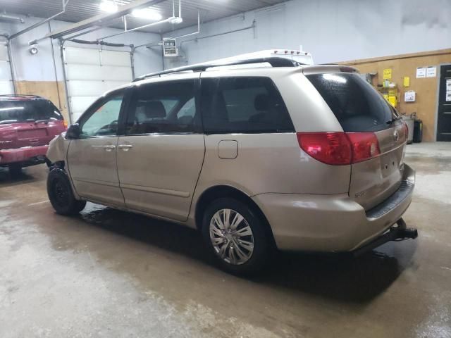 2006 Toyota Sienna LE