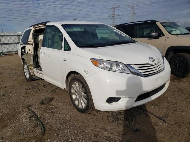 2016 Toyota Sienna LE