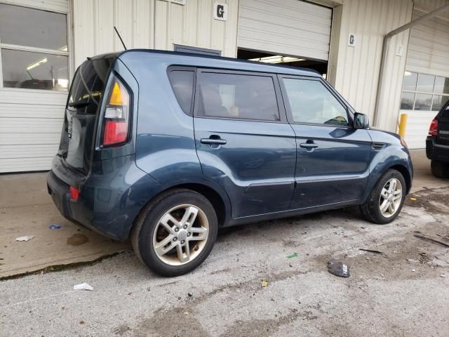 2011 KIA Soul +