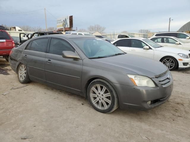 2005 Toyota Avalon XL