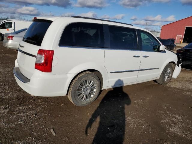 2016 Chrysler Town & Country Touring L