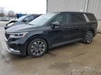 2022 KIA Carnival EX