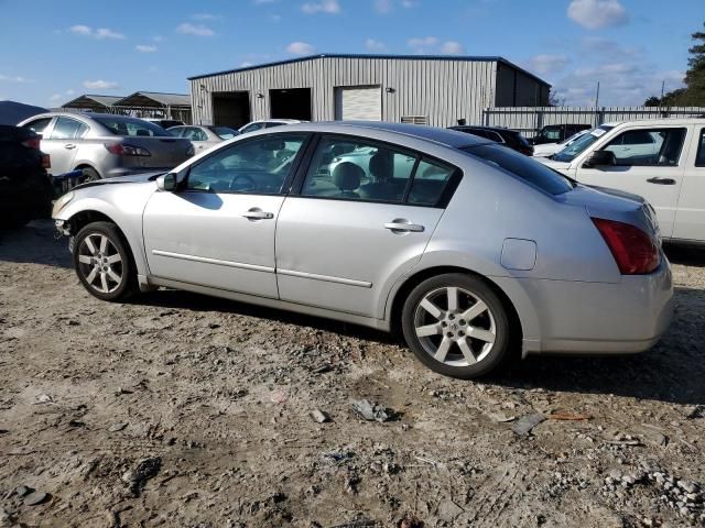 2004 Nissan Maxima SE