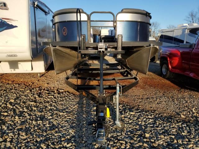 2021 Manitou Boat