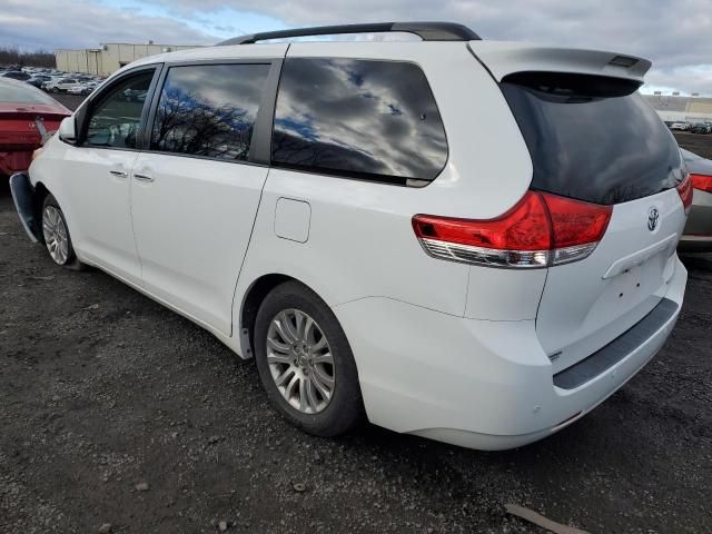 2013 Toyota Sienna XLE