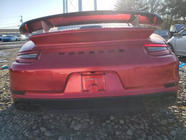 2018 Porsche 911 Turbo