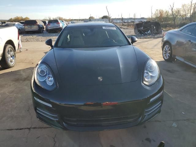 2016 Porsche Panamera 2