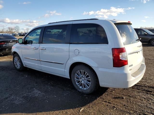 2016 Chrysler Town & Country Touring L