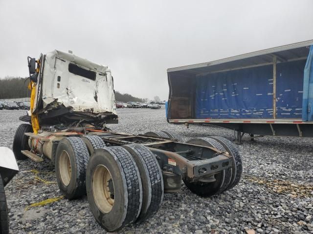 2007 Freightliner Columbia 112