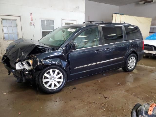 2013 Chrysler Town & Country Touring