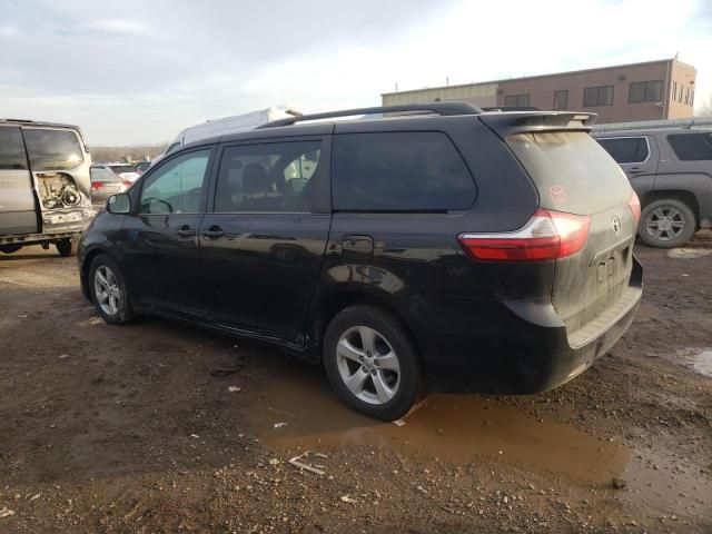 2015 Toyota Sienna LE