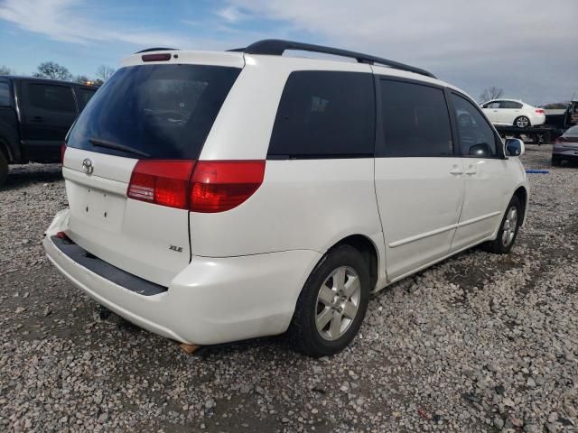 2004 Toyota Sienna XLE