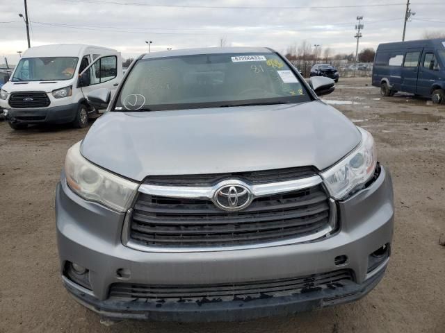 2015 Toyota Highlander LE