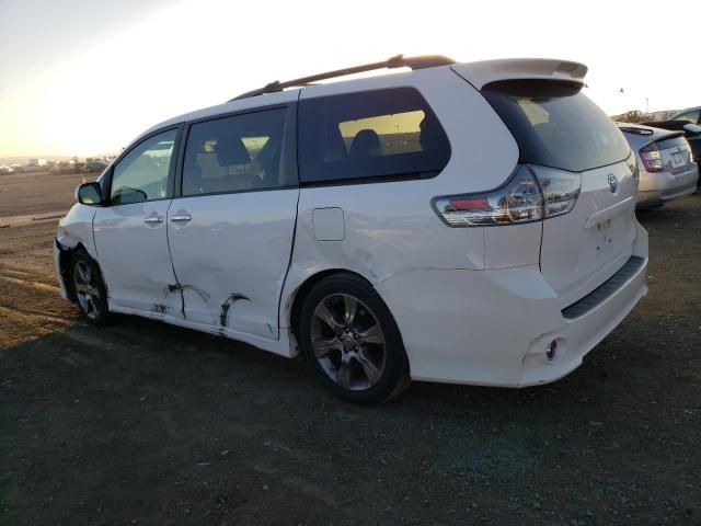 2014 Toyota Sienna Sport