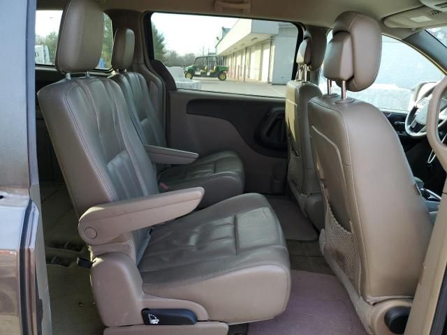 2015 Chrysler Town & Country Touring