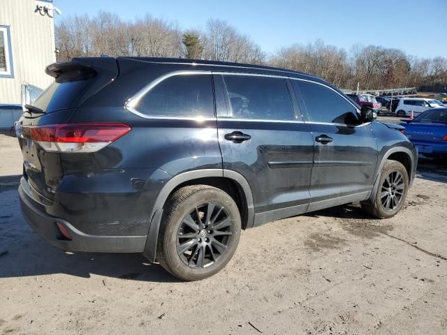 2019 Toyota Highlander SE