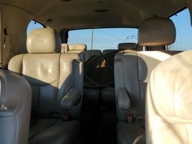 2004 Cadillac Escalade Luxury