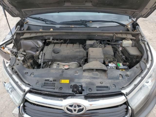 2015 Toyota Highlander LE