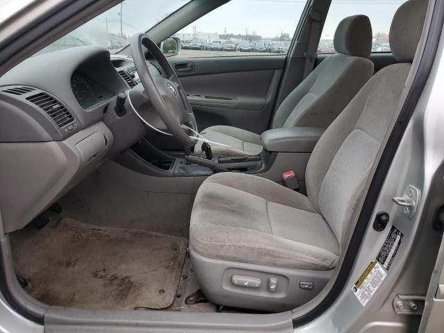 2004 Toyota Camry LE