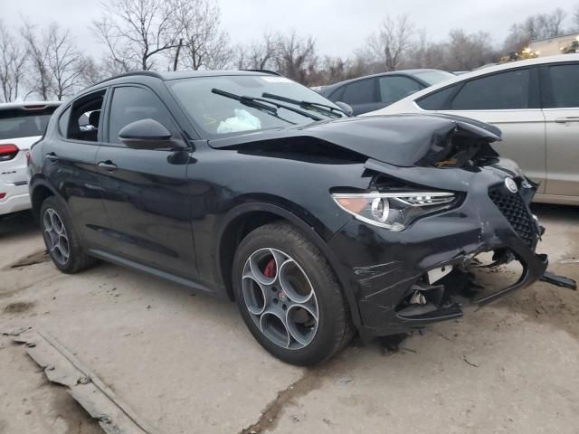 2018 Alfa Romeo Stelvio Sport