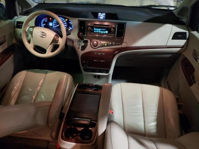 2011 Toyota Sienna XLE