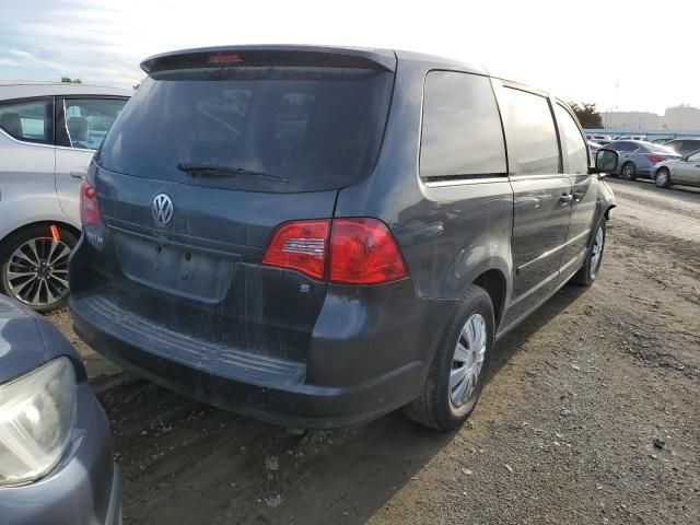 2011 Volkswagen Routan S