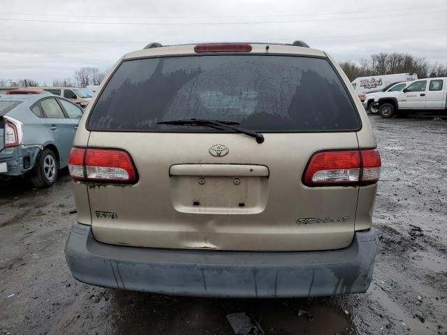 2001 Toyota Sienna LE