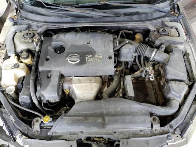 2003 Nissan Altima Base