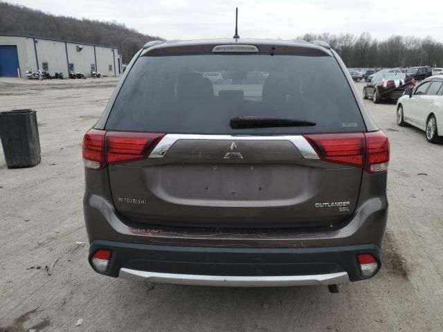 2016 Mitsubishi Outlander SE