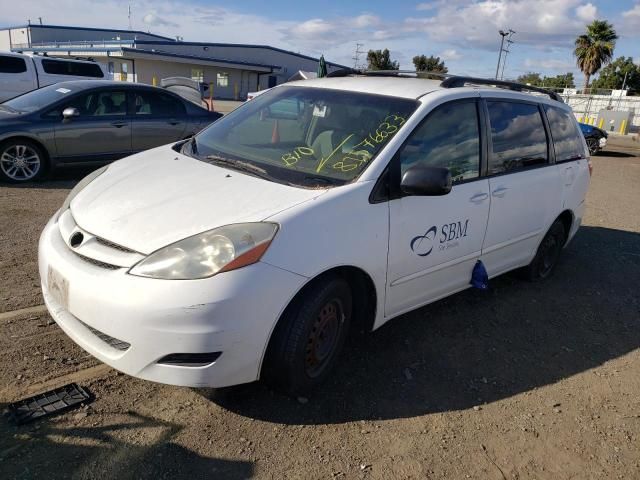 2009 Toyota Sienna CE