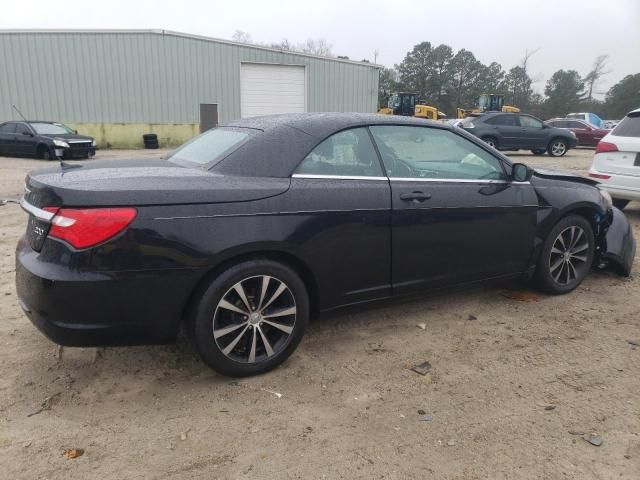 2013 Chrysler 200 S