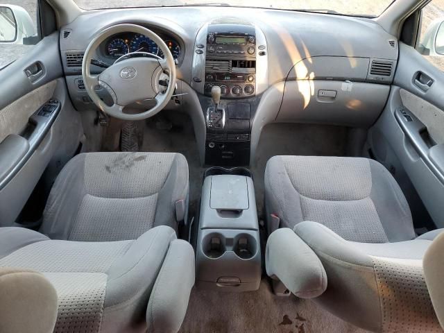 2010 Toyota Sienna CE