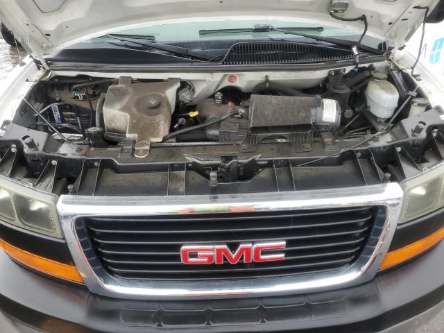 2004 GMC Savana G2500