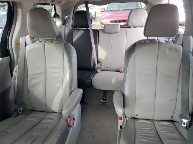 2013 Toyota Sienna XLE