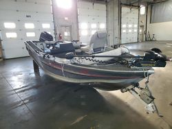 Salvage boats for sale at Ham Lake, MN auction: 1992 Alumacraft Trophy 175