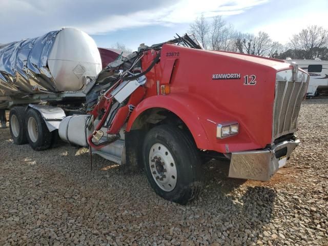 2001 Kenworth Construction T800