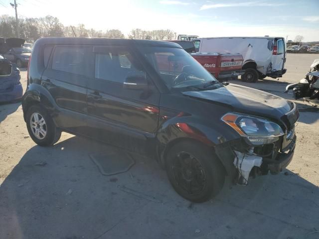 2013 KIA Soul +