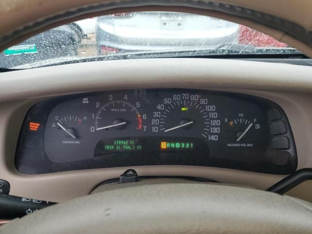 2002 Buick Park Avenue