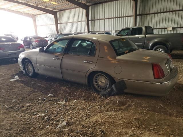 1999 Lincoln Town Car Executive